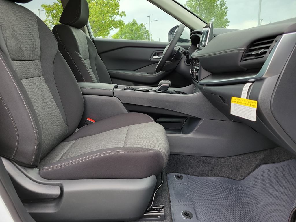 Thumbnail: 2026 Nissan Rogue - 11