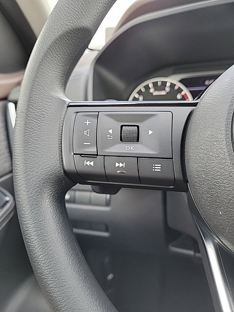 Thumbnail: 2022 Nissan Rogue - 28