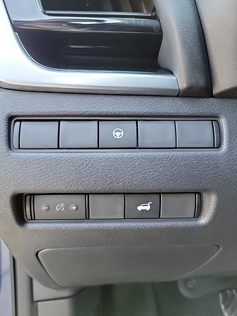 Thumbnail: 2022 Nissan Rogue - 28