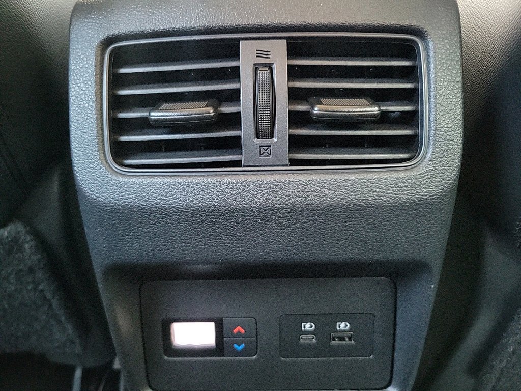 Thumbnail: 2022 Nissan Rogue - 22