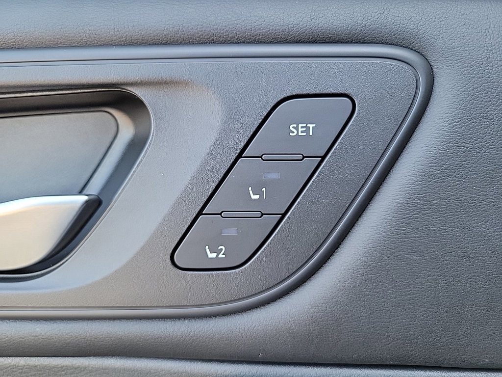 Thumbnail: 2022 Nissan Rogue - 24