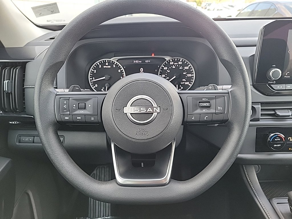 Thumbnail: 2023 Nissan Pathfinder - 9