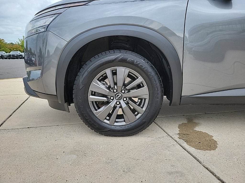 Thumbnail: 2022 Nissan Pathfinder - 7