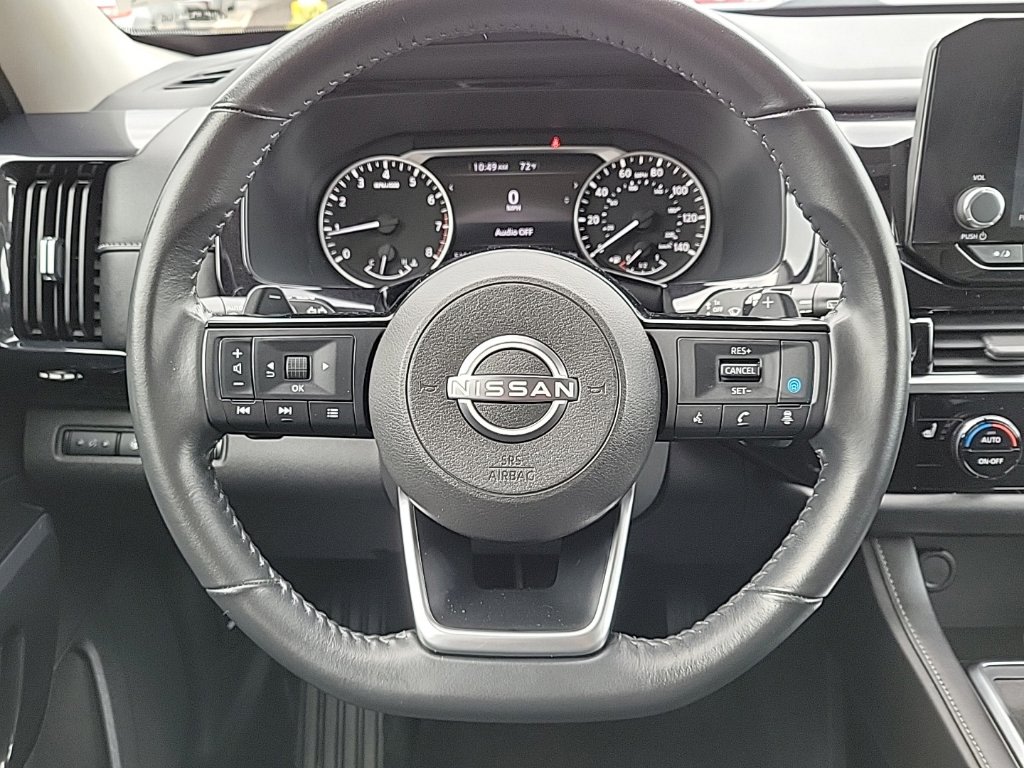 Thumbnail: 2022 Nissan Pathfinder - 9