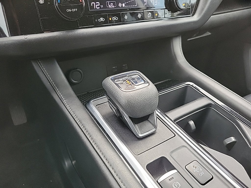Thumbnail: 2022 Nissan Pathfinder - 32