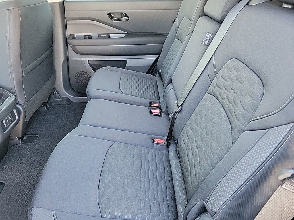 Thumbnail: 2026 Nissan Pathfinder - 11