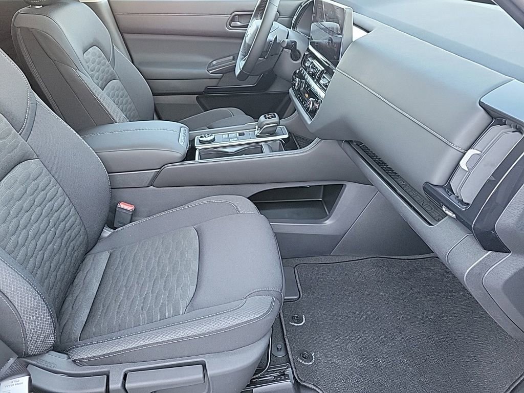 Thumbnail: 2026 Nissan Pathfinder - 10