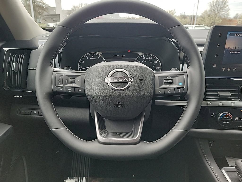 Thumbnail: 2026 Nissan Pathfinder - 8