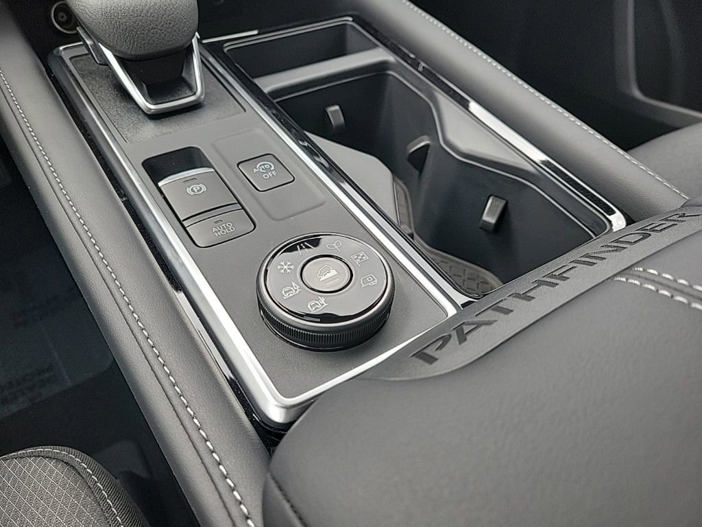 Thumbnail: 2026 Nissan Pathfinder - 29