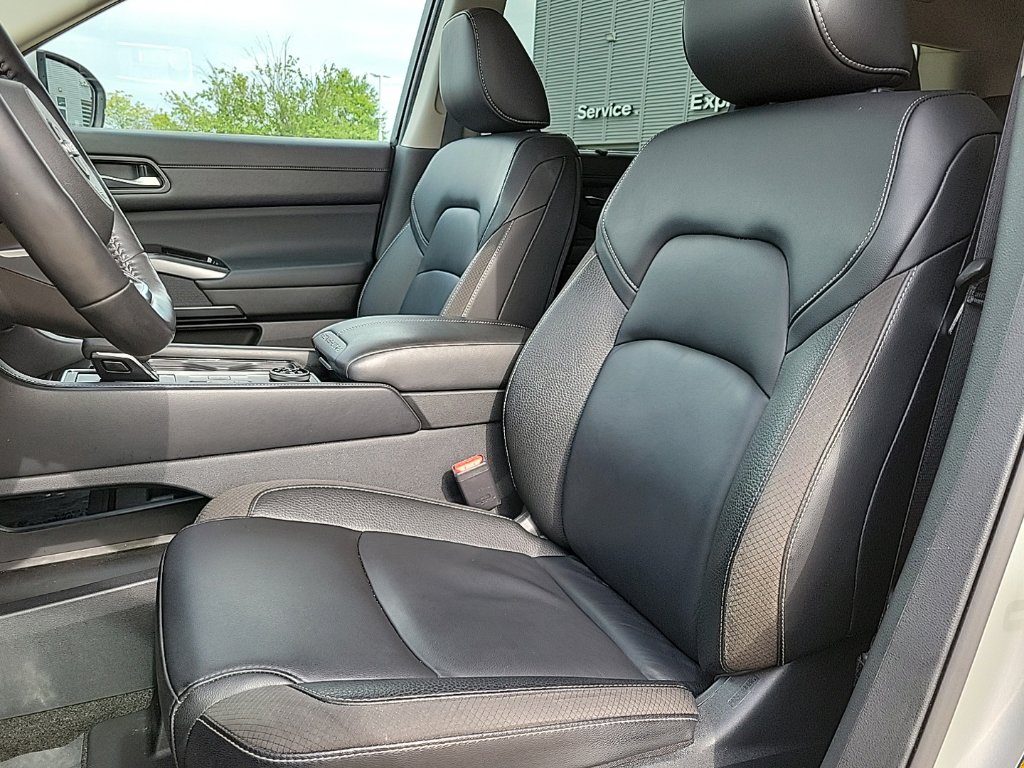Thumbnail: 2025 Nissan Pathfinder - 9