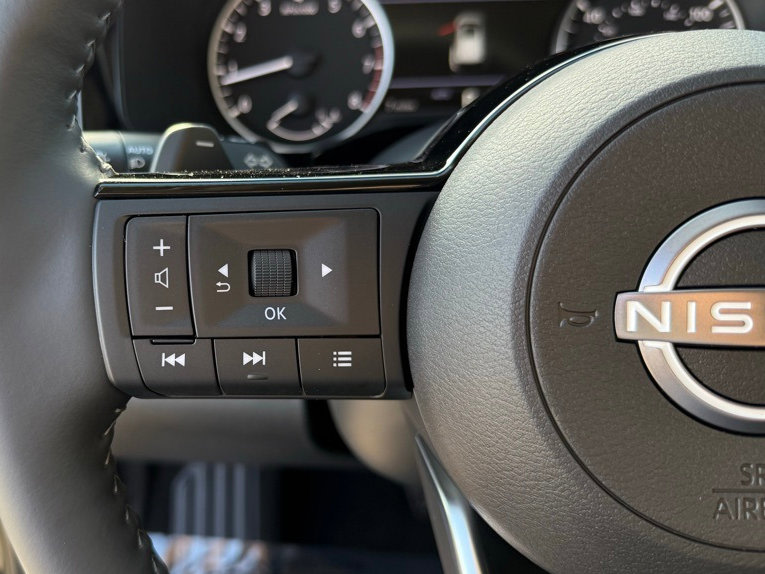 Thumbnail: 2025 Nissan Pathfinder - 22