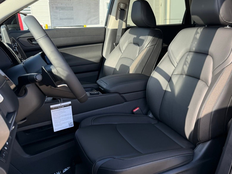 Thumbnail: 2025 Nissan Pathfinder - 9