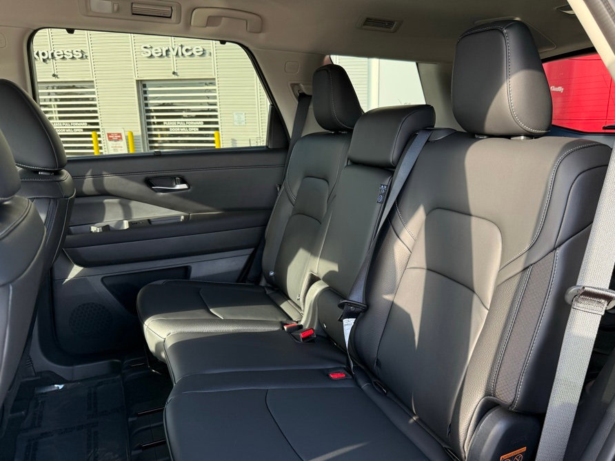 Thumbnail: 2025 Nissan Pathfinder - 11