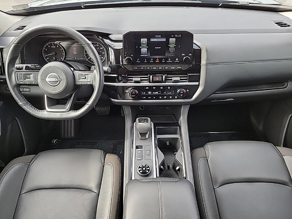 Thumbnail: 2025 Nissan Pathfinder - 2