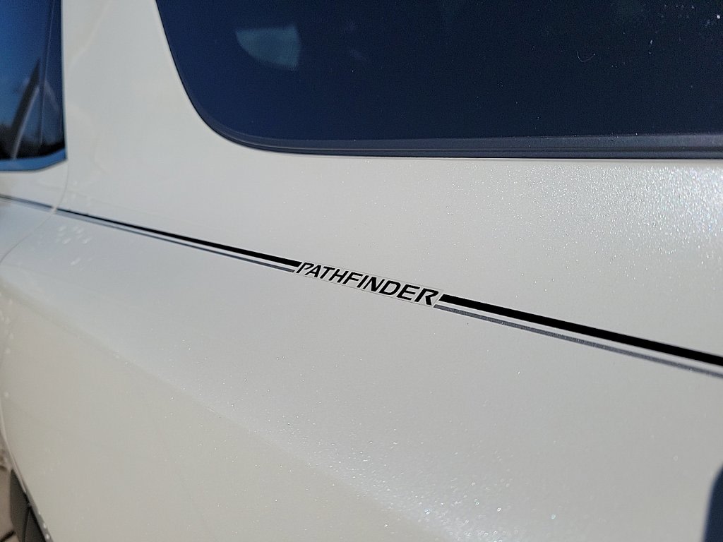 Thumbnail: 2023 Nissan Pathfinder - 7
