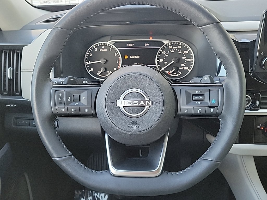 Thumbnail: 2023 Nissan Pathfinder - 10