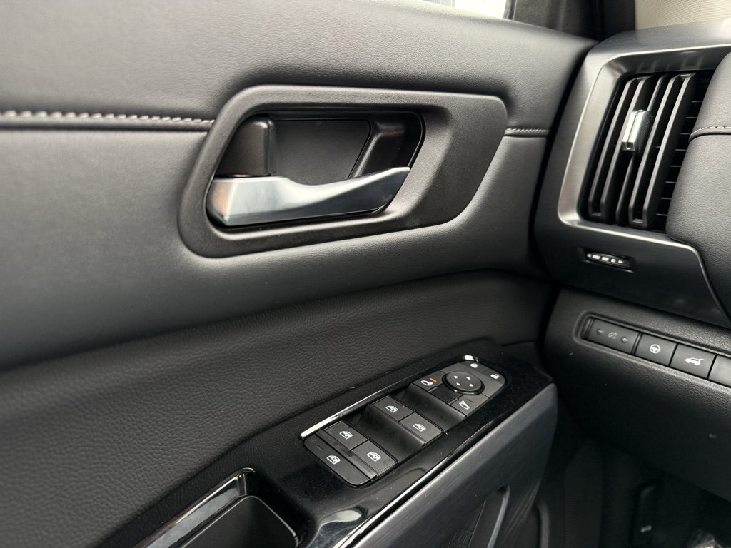 Thumbnail: 2024 Nissan Pathfinder - 23