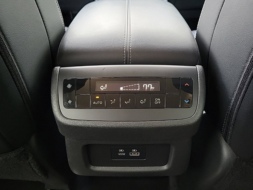 Thumbnail: 2023 Nissan Pathfinder - 26