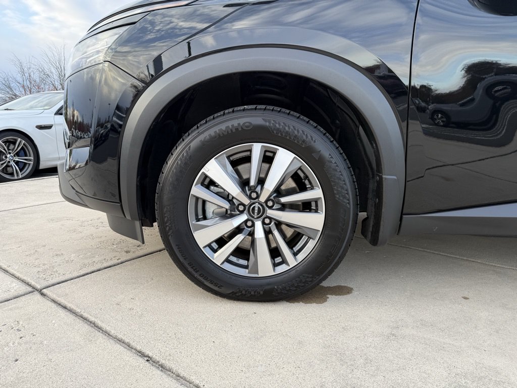 Thumbnail: 2024 Nissan Pathfinder - 8