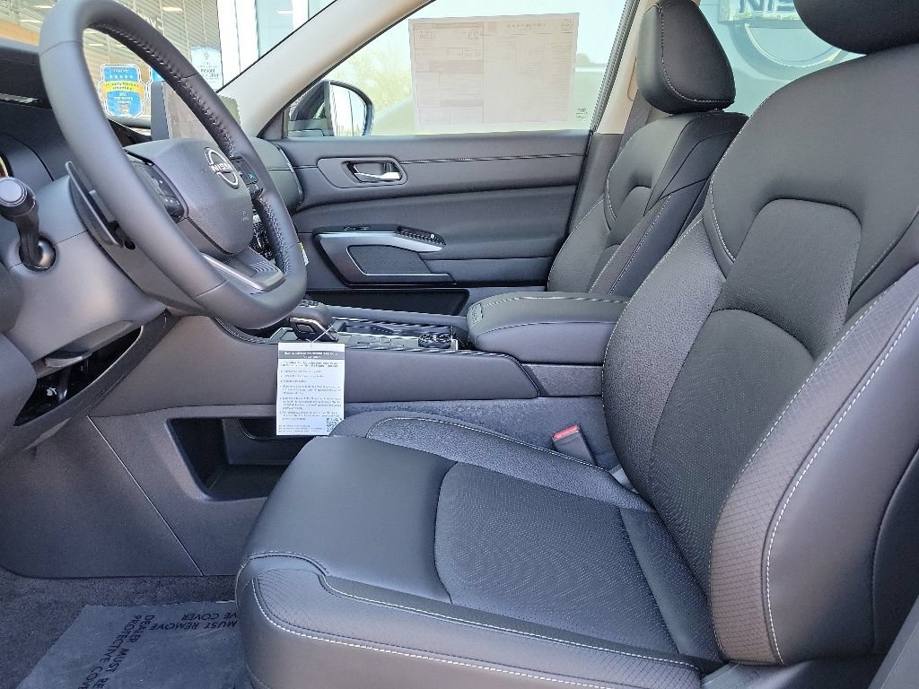 Thumbnail: 2026 Nissan Pathfinder - 8