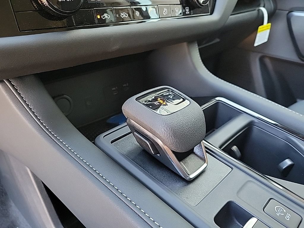 Thumbnail: 2026 Nissan Pathfinder - 13