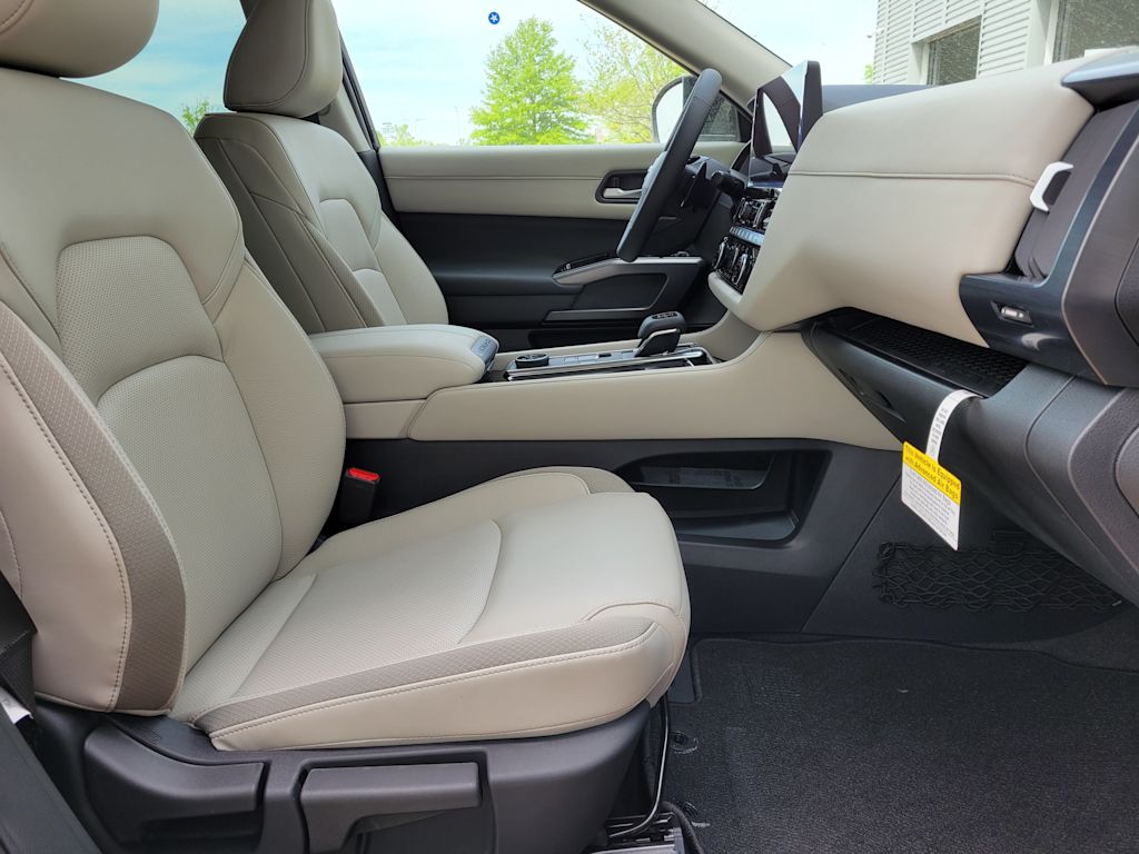 Thumbnail: 2026 Nissan Pathfinder - 9