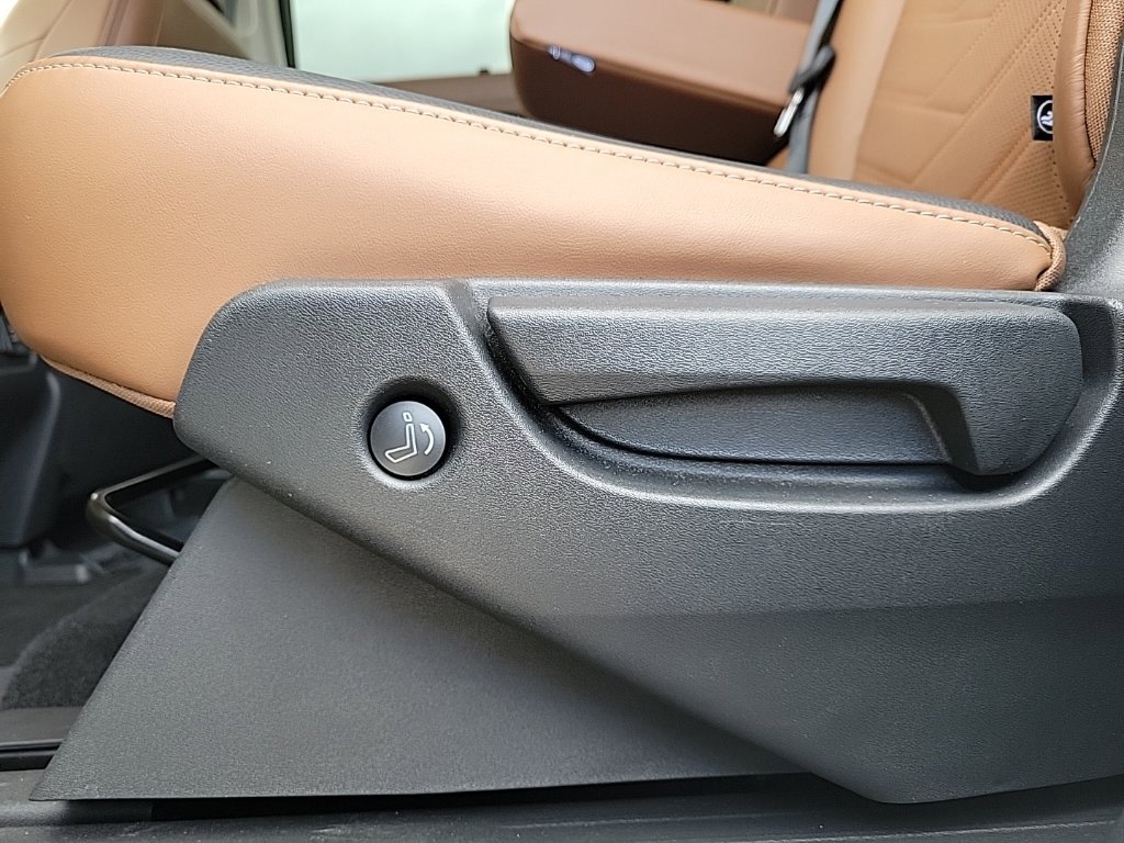 Thumbnail: 2023 Nissan Pathfinder - 29