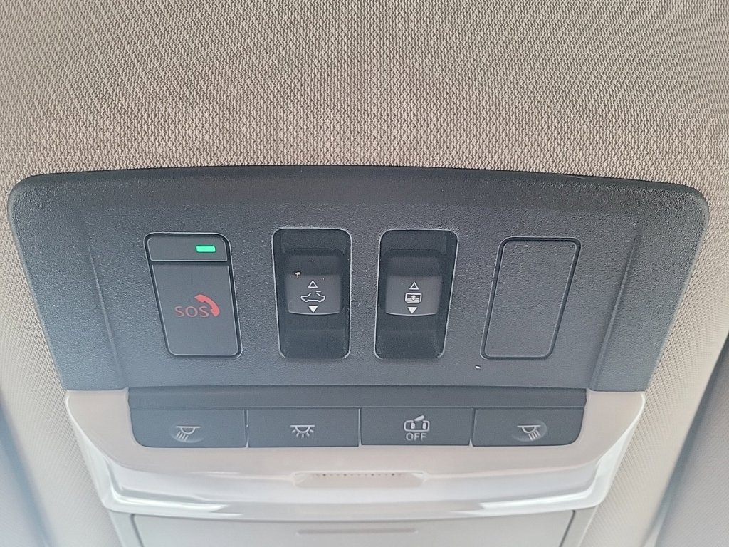 Thumbnail: 2023 Nissan Pathfinder - 48