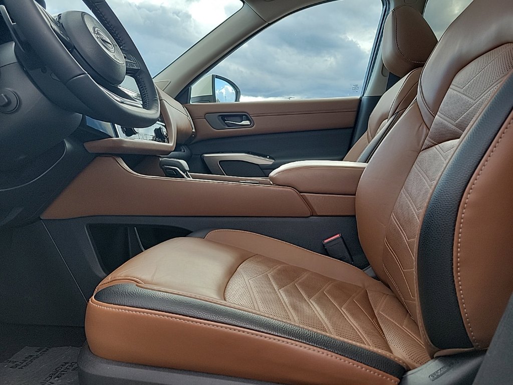 Thumbnail: 2023 Nissan Pathfinder - 35