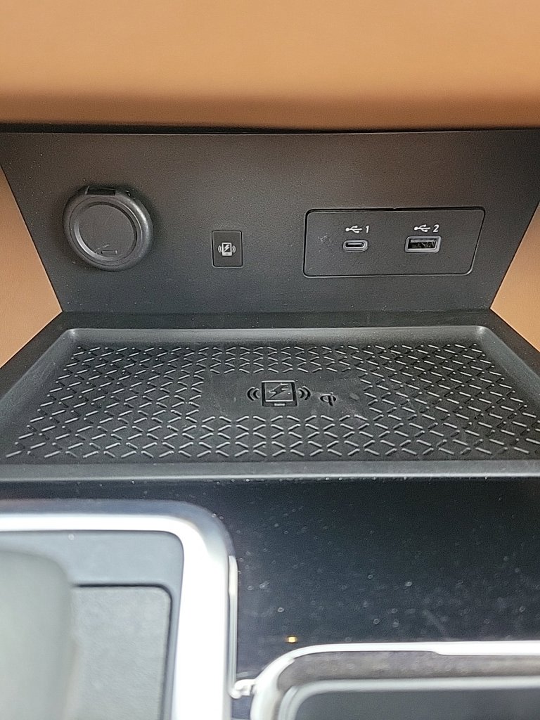 Thumbnail: 2023 Nissan Pathfinder - 17