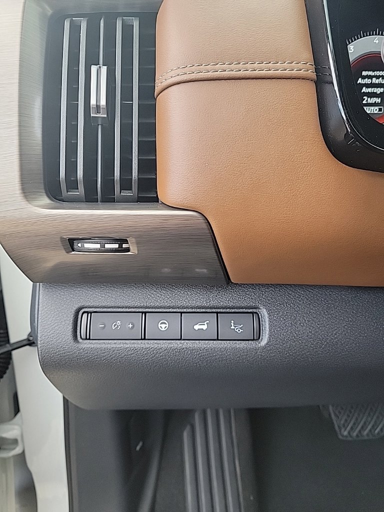 Thumbnail: 2023 Nissan Pathfinder - 41