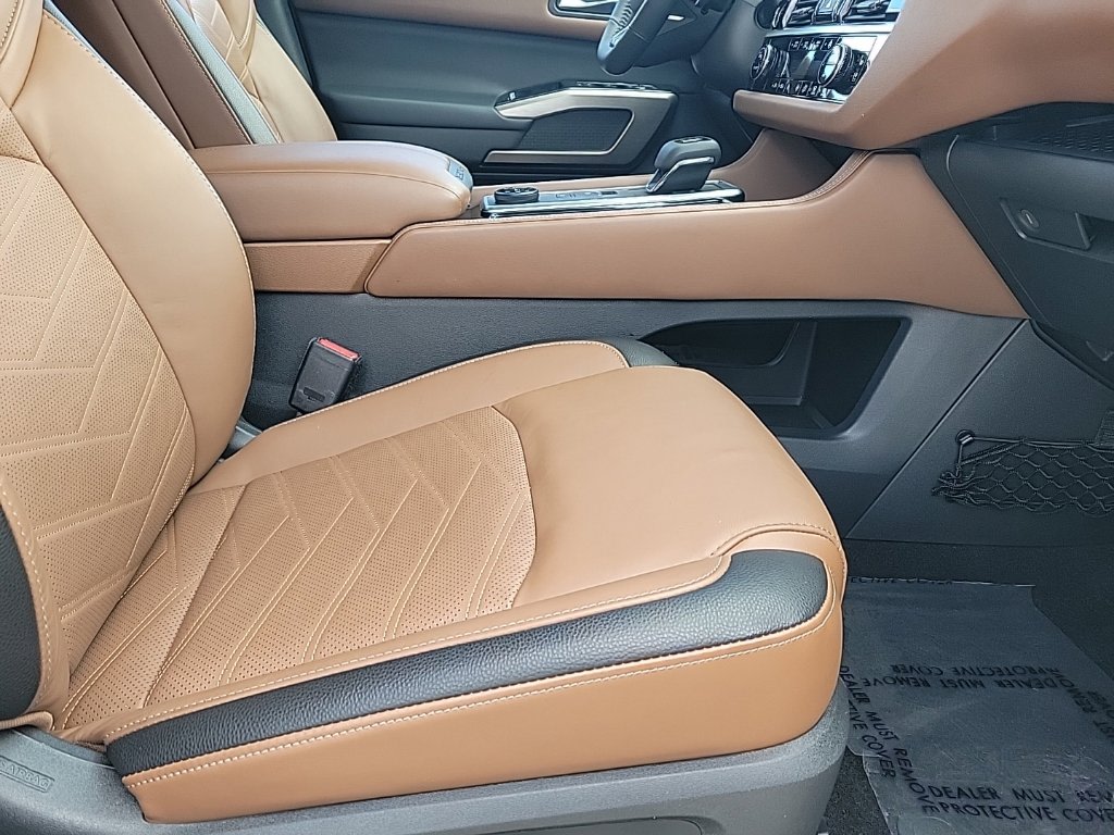 Thumbnail: 2023 Nissan Pathfinder - 10