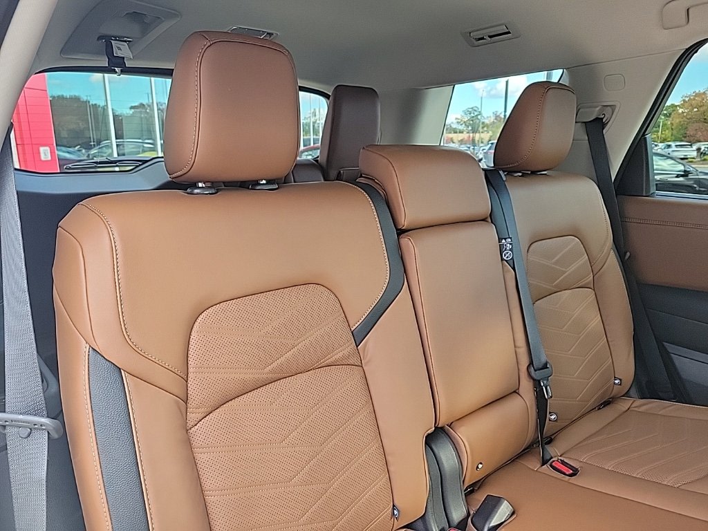 Thumbnail: 2023 Nissan Pathfinder - 23