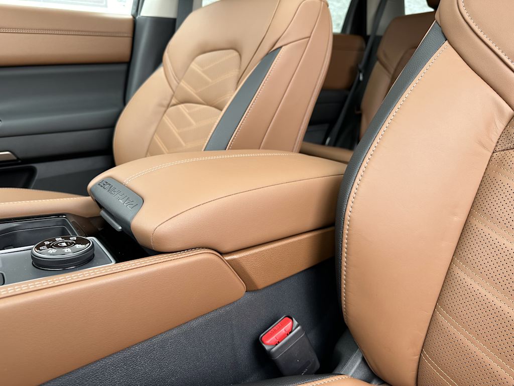 Thumbnail: 2025 Nissan Pathfinder - 11