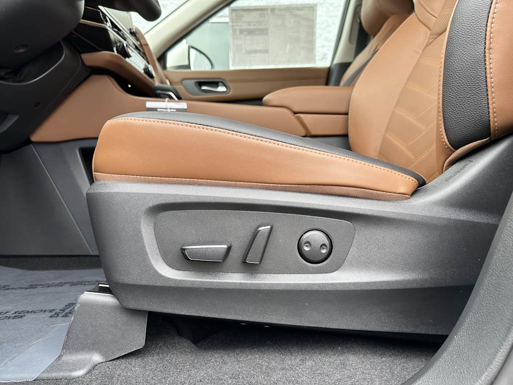 Thumbnail: 2025 Nissan Pathfinder - 21