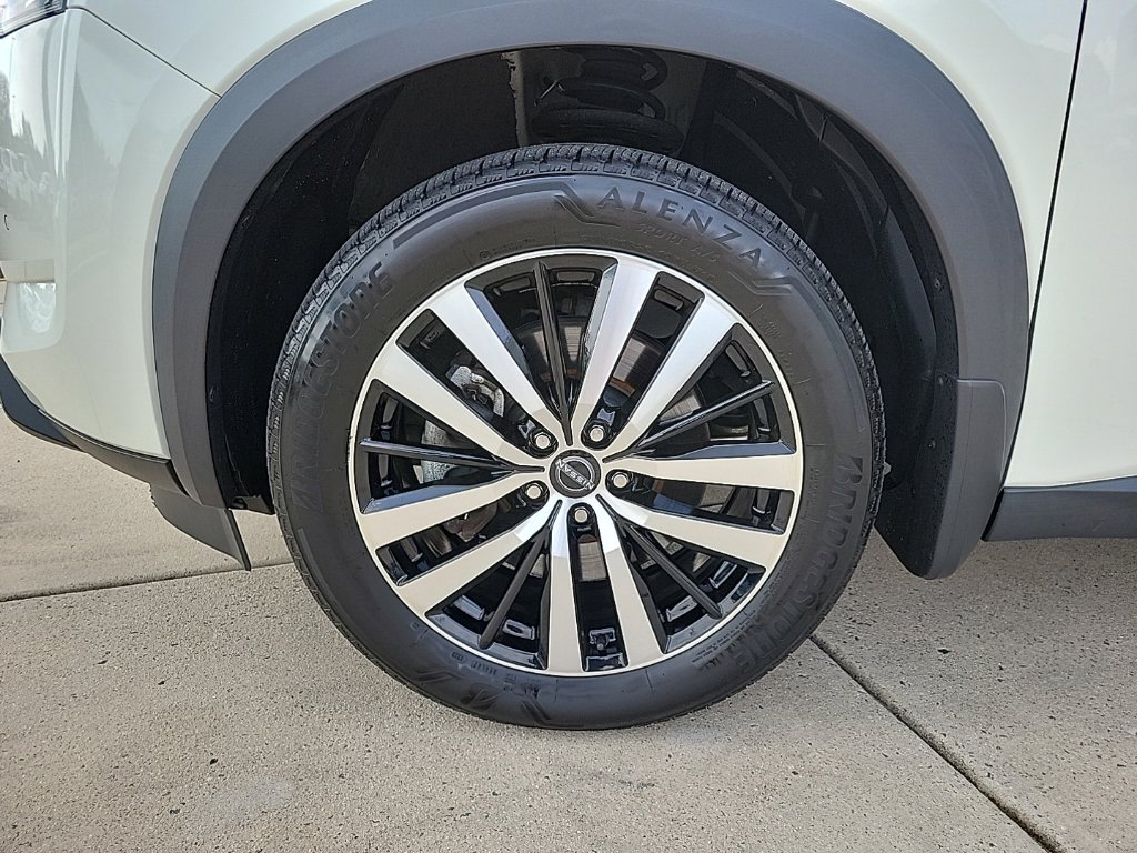 Thumbnail: 2023 Nissan Pathfinder - 6
