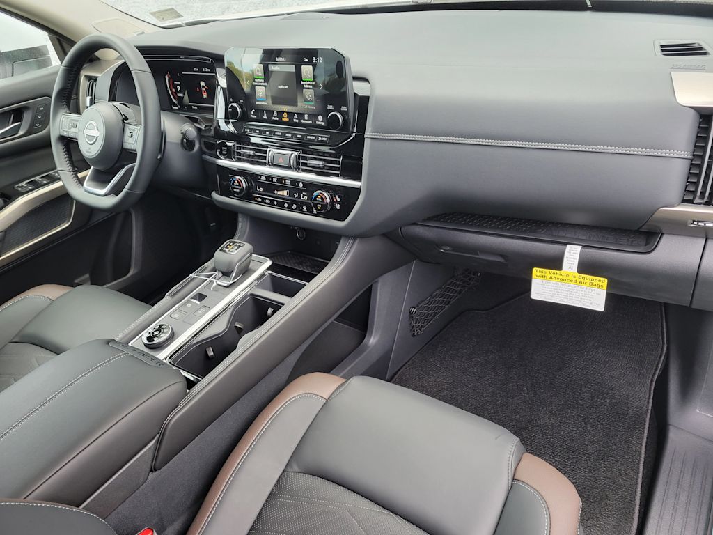 Thumbnail: 2025 Nissan Pathfinder - 2