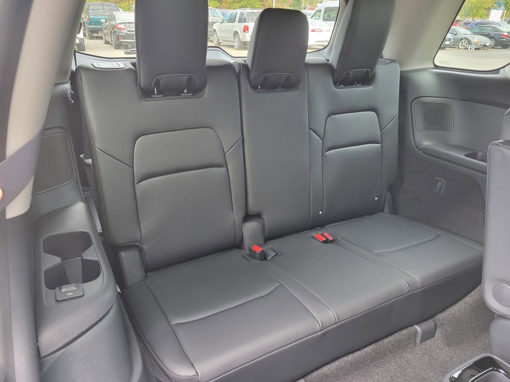 Thumbnail: 2025 Nissan Pathfinder - 32