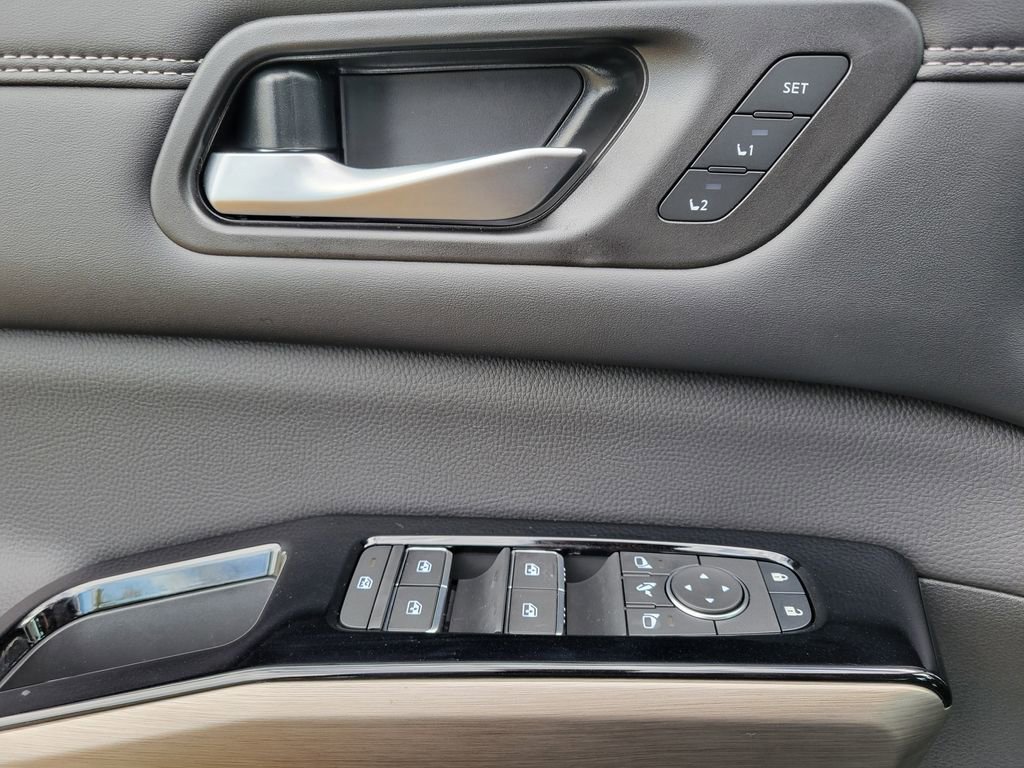 Thumbnail: 2025 Nissan Pathfinder - 38