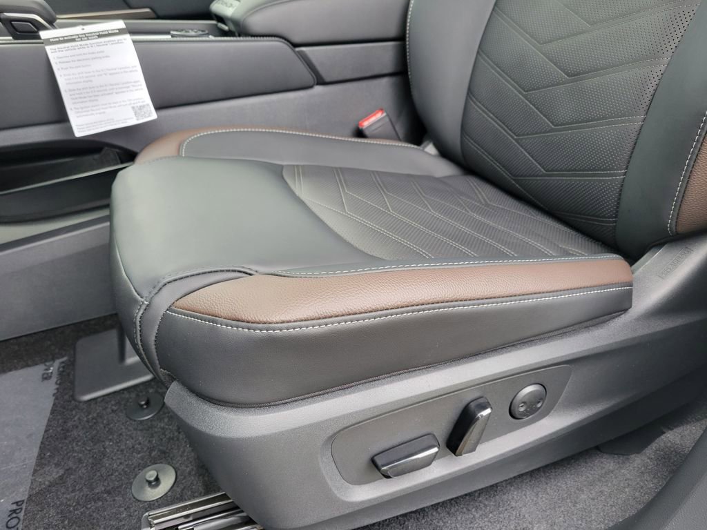 Thumbnail: 2025 Nissan Pathfinder - 37