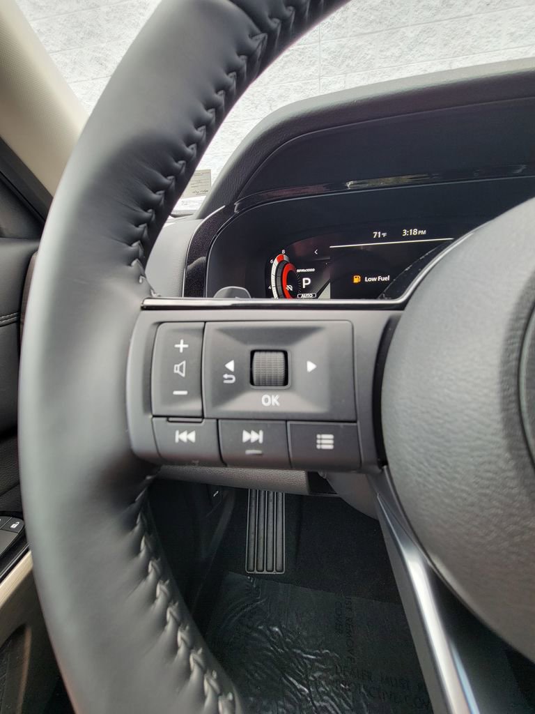 Thumbnail: 2025 Nissan Pathfinder - 48