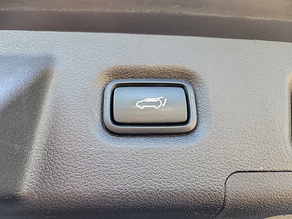 Thumbnail: 2020 Hyundai Santa Fe - 21