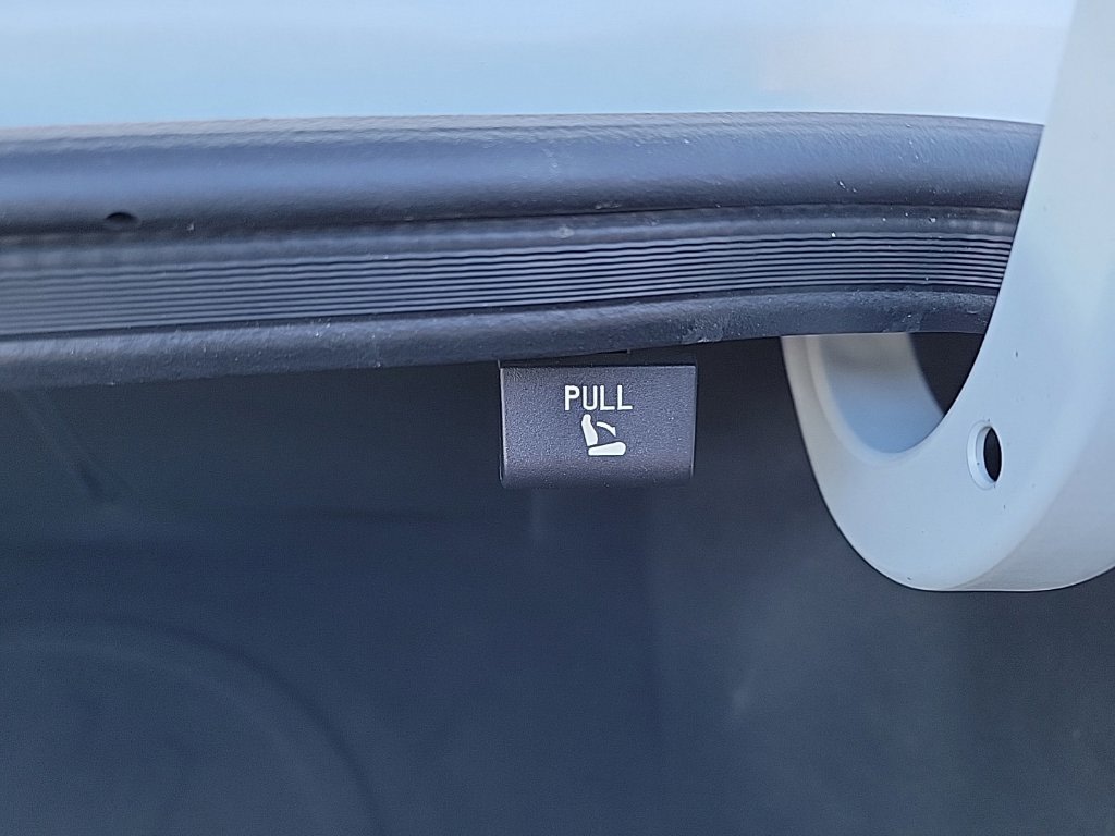 Thumbnail: 2020 Hyundai Elantra - 24