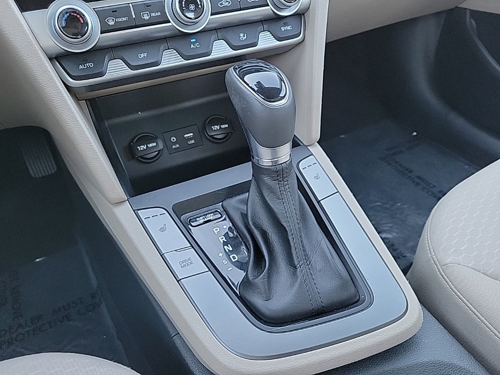 Thumbnail: 2020 Hyundai Elantra - 14