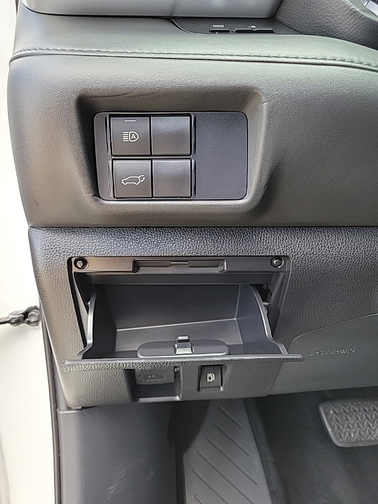 Thumbnail: 2021 Toyota Highlander - 31