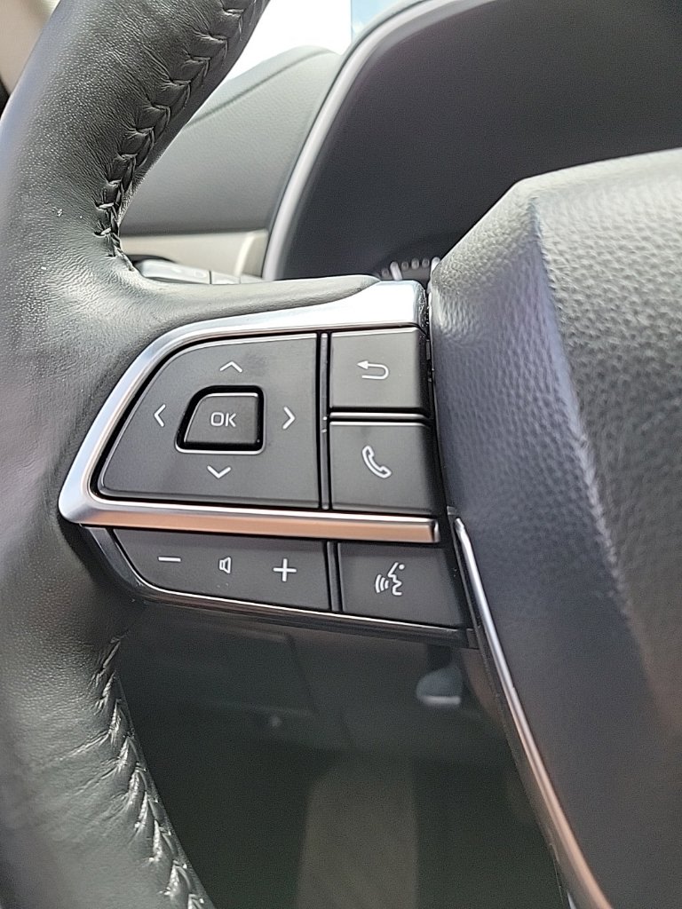 Thumbnail: 2021 Toyota Highlander - 35