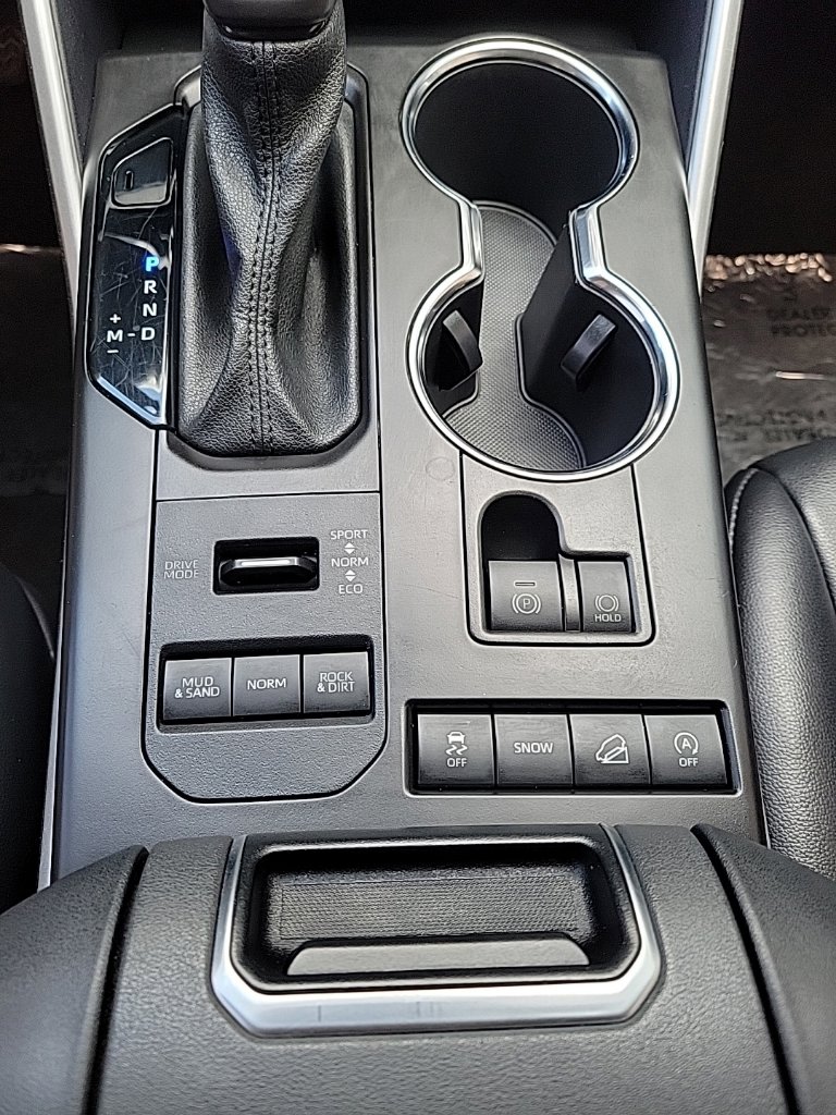 Thumbnail: 2021 Toyota Highlander - 13