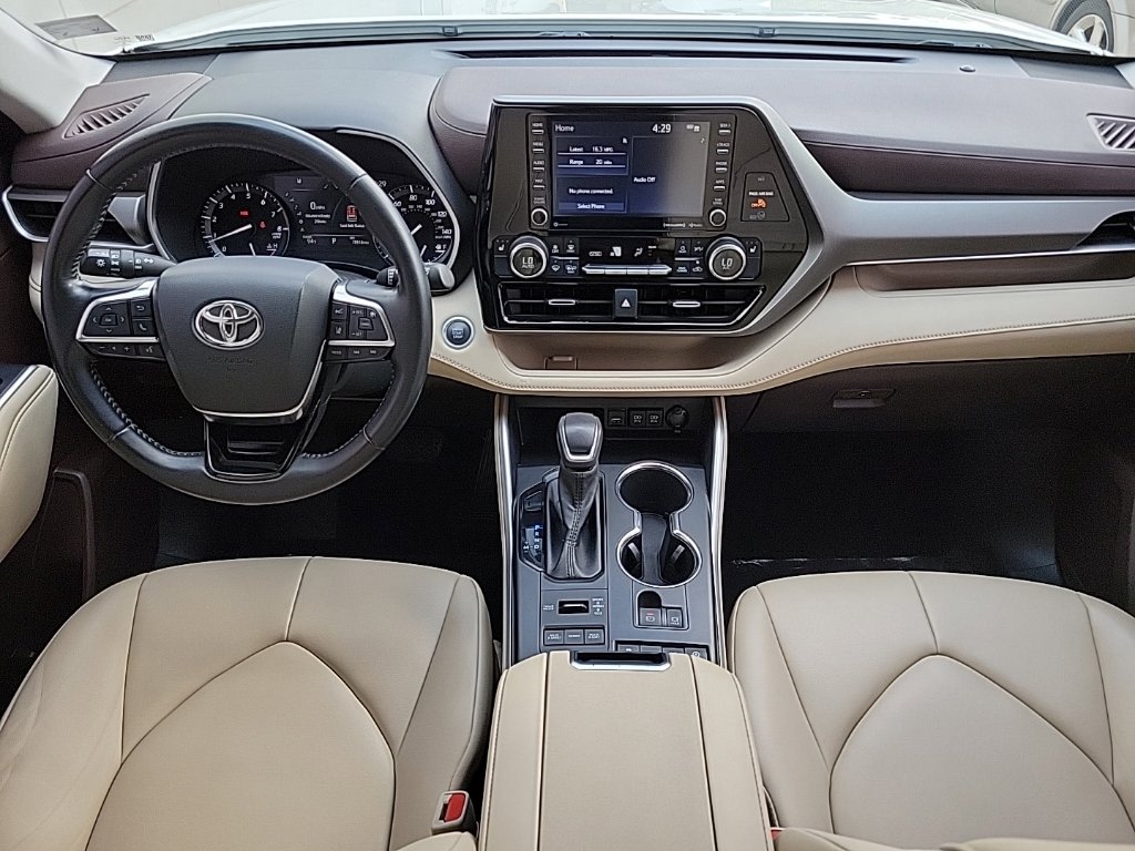 Thumbnail: 2021 Toyota Highlander - 2