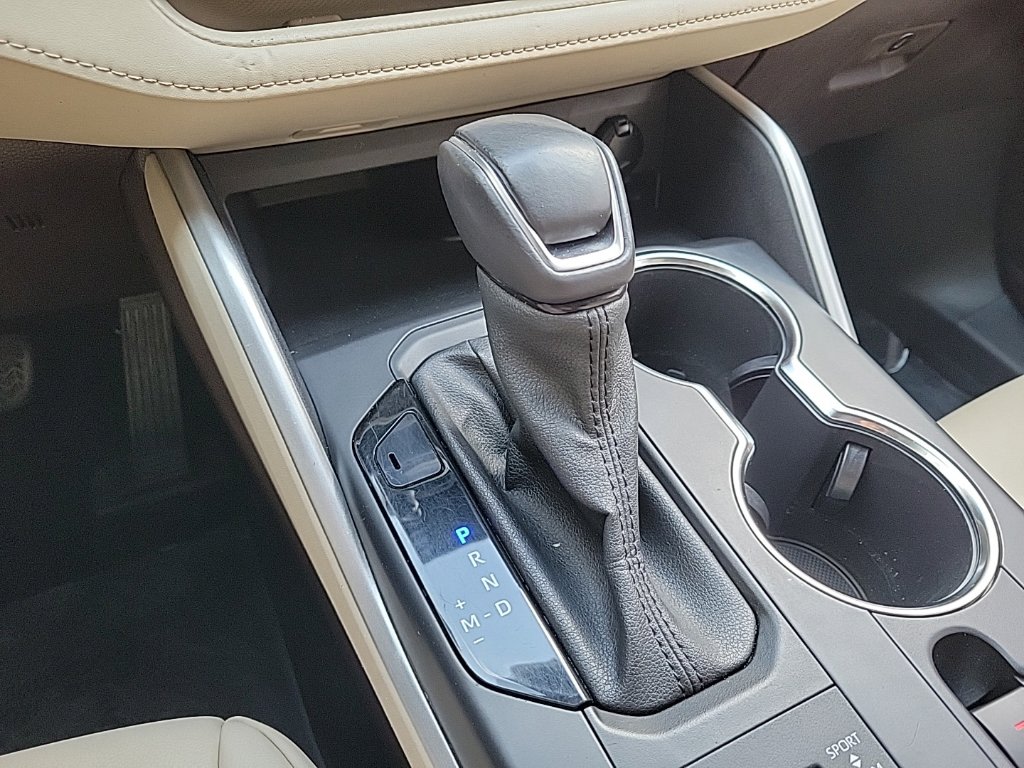 Thumbnail: 2021 Toyota Highlander - 13