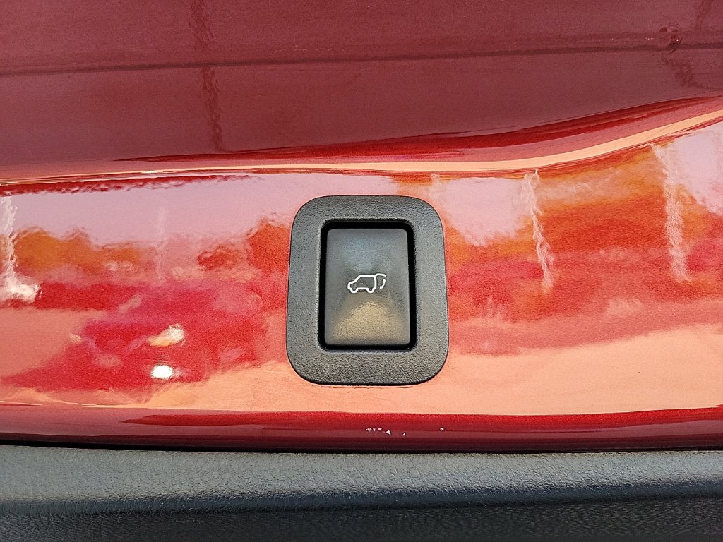 Thumbnail: 2017 Toyota Highlander - 6